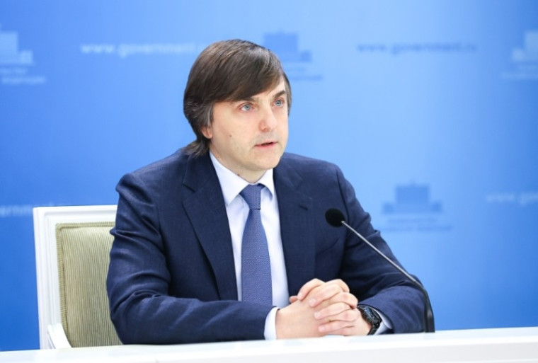 Брифинг Министра просвещения РФ Сергея Кравцова по итогам 2024/25 учебного года.